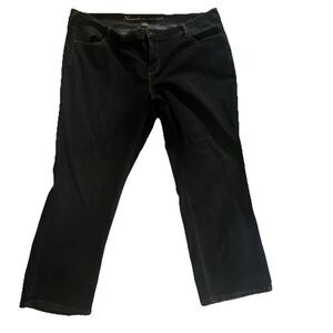 Natural Reflections Women’s 20W Petite Straight Leg Jeans